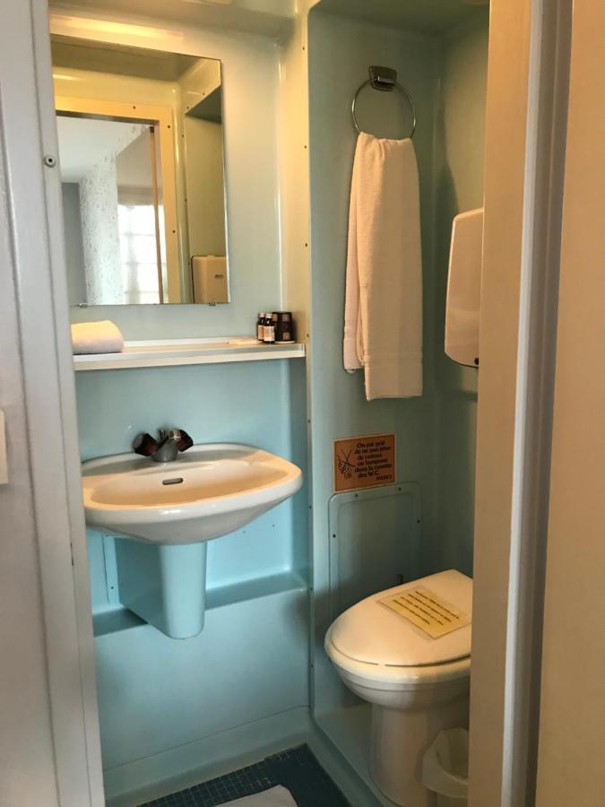 Logis Le Cheval Blanc Hotel Saint-Just  Екстериор снимка